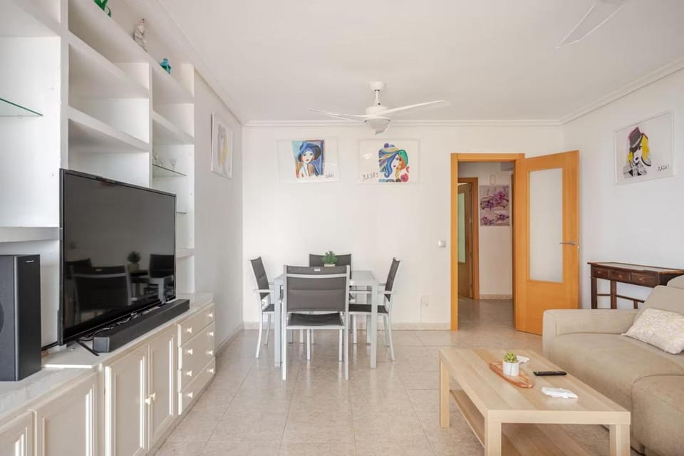 Communal lounge/ TV room, TV and multimedia, Lounge or bar, Seating area