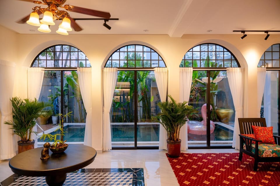 Living room, Seating area