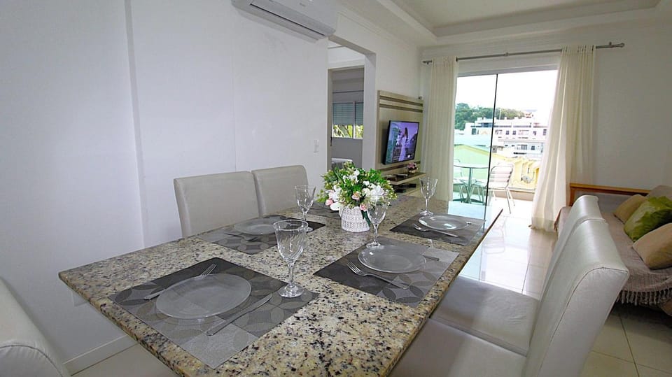 1041 - Apartamento na Praia de Bombinhas para locação - Residencial Egídio Pinheiro 304 B Apartment in Bombinhas