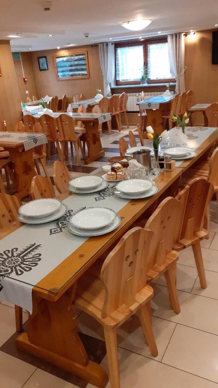 Restaurant/places to eat, Banquet/Function facilities
