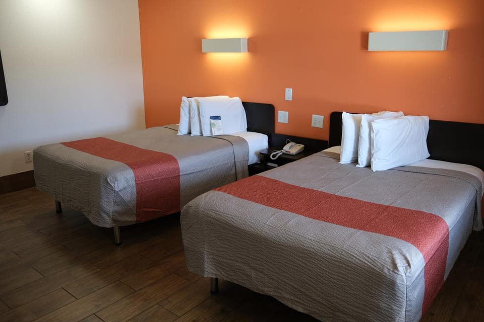 Motel 6-Harrisonburg, VA - South Hotel in Harrisonburg