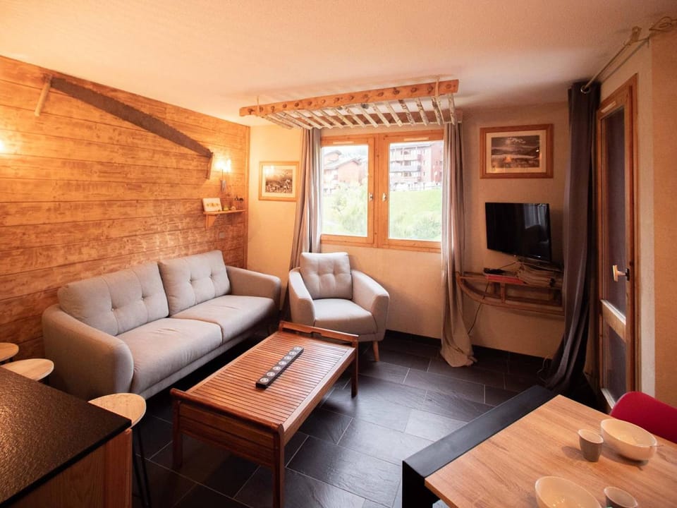 Bel appartement 3 pièces rénové avec balcon, parking en option à Valmorel - FR-1-291-821 Apartment in Les Avanchers-Valmorel