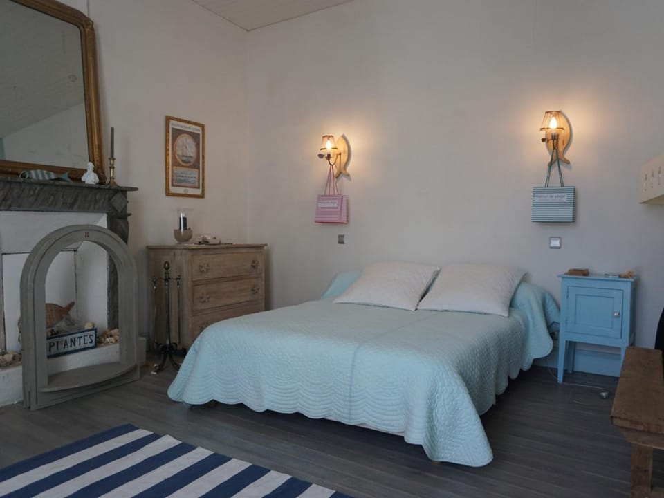 Maison rénovée avec jardin, proche plage, 4 couchages, Barbâtre - FR-1-224B-744 House in Pays de la Loire