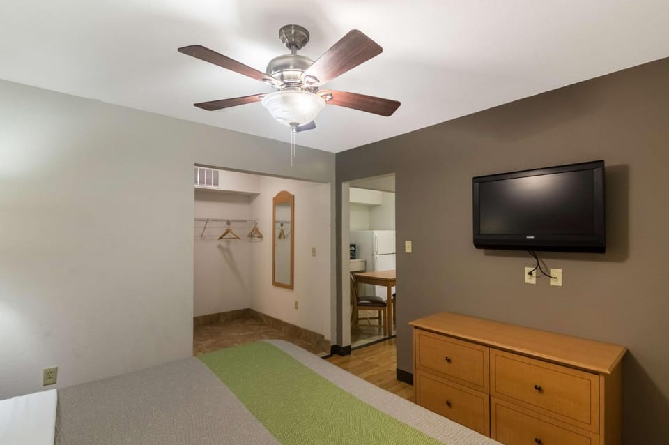 TV and multimedia, Photo of the whole room, Seating area, On site