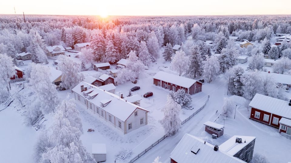 Property building, Natural landscape, Bird's eye view, Winter