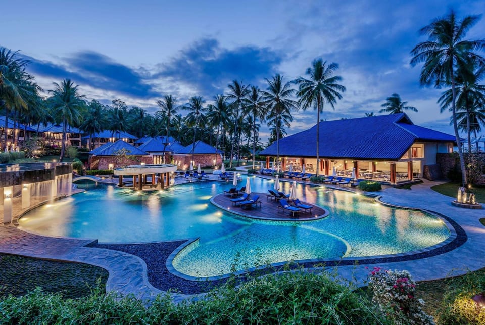 Pool view, Swimming pool