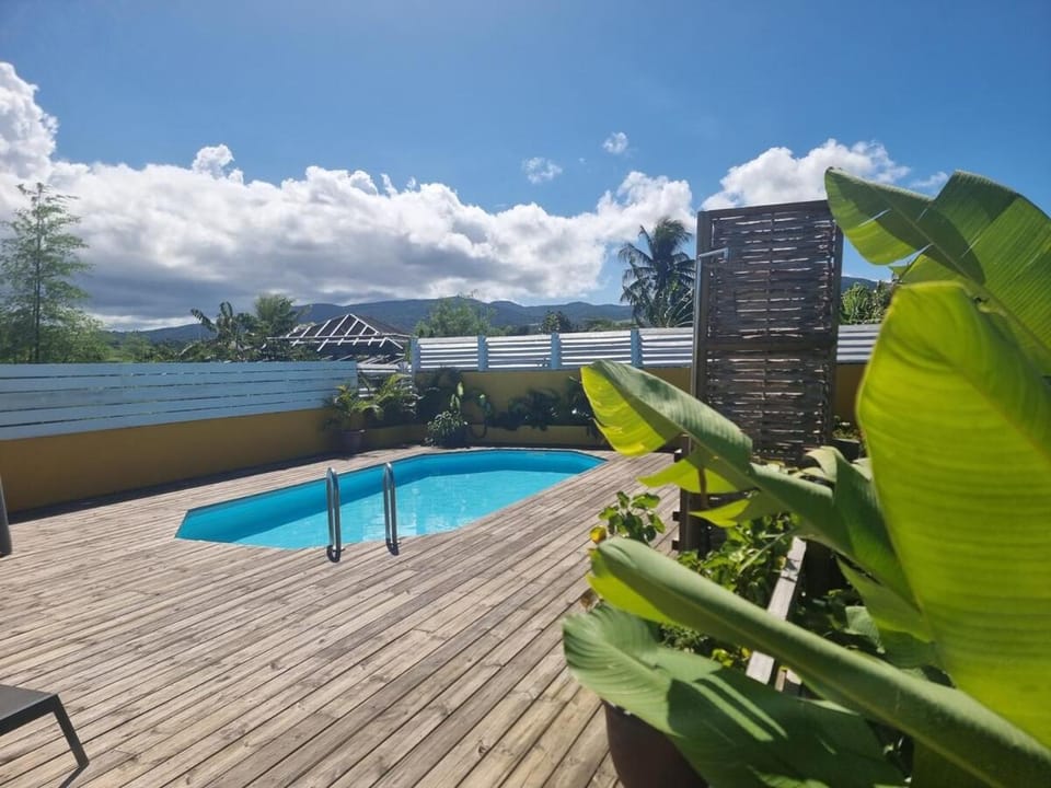 Mountain view, Swimming pool