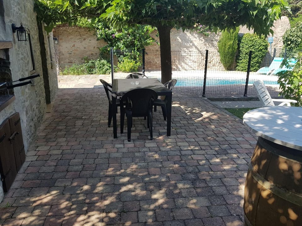 Toilet, Patio, BBQ facilities, Balcony/Terrace, Balcony/Terrace, Kitchen or kitchenette, Dining area, Swimming pool