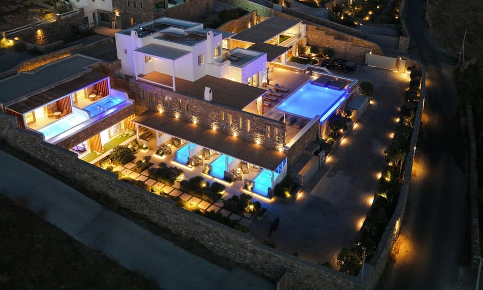 Property building, Night, Bird's eye view, Pool view, Swimming pool