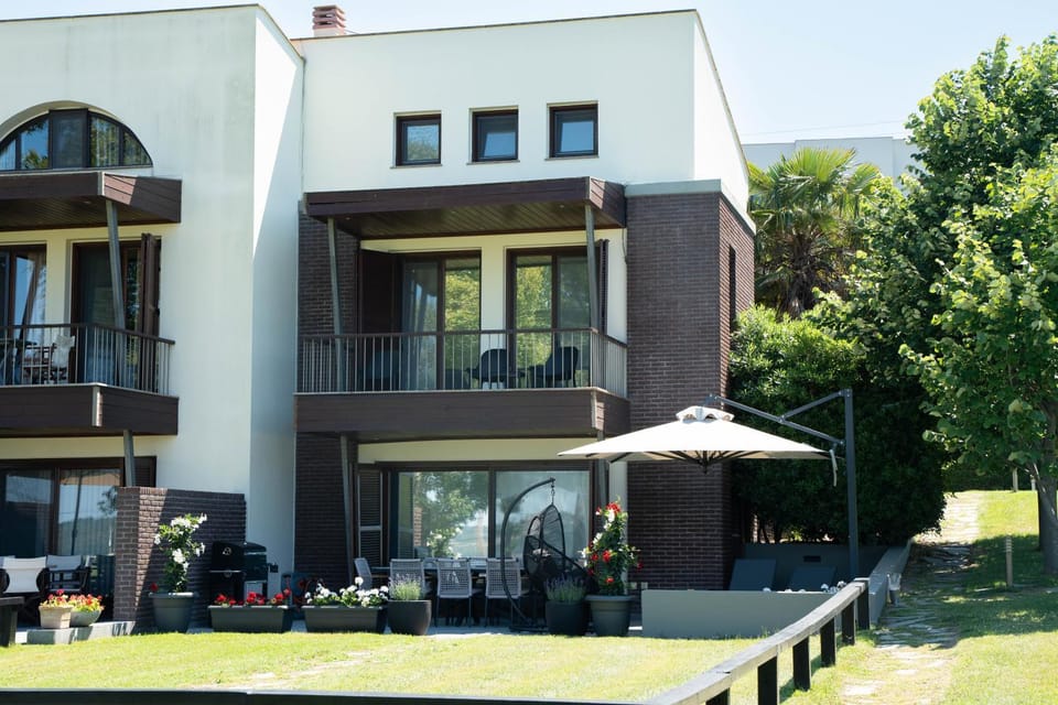 Property building, Garden