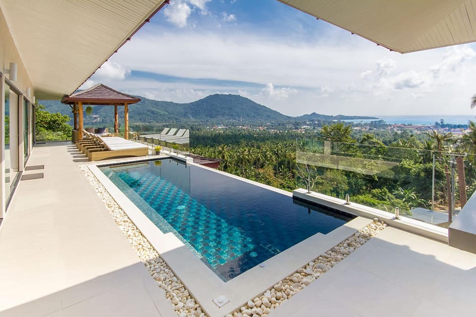 Patio, Balcony/Terrace, Landmark view, Mountain view, Sea view, Swimming pool