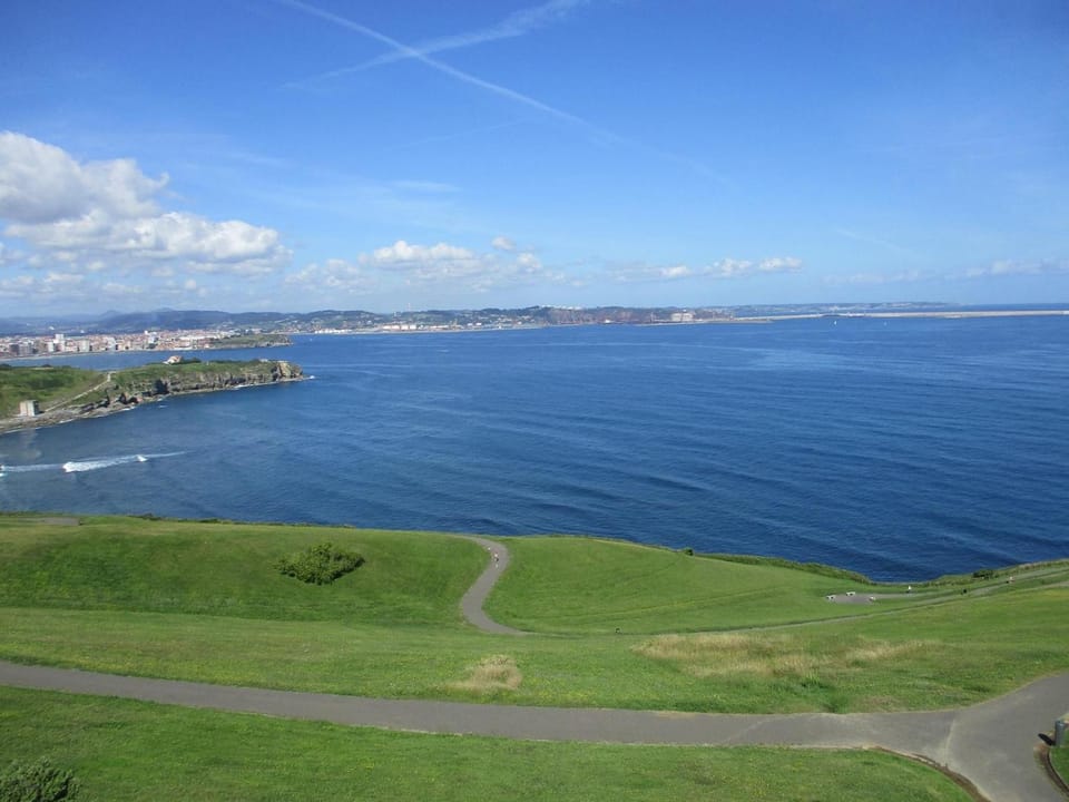 Nearby landmark, Natural landscape