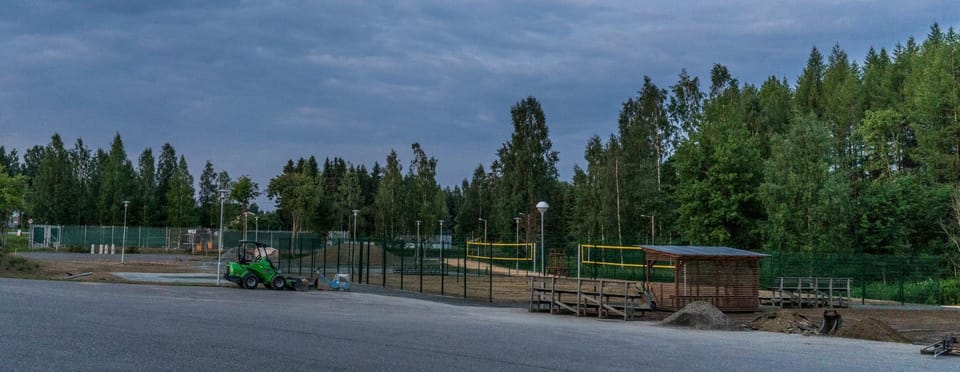 Property building, Day, Neighbourhood, Natural landscape