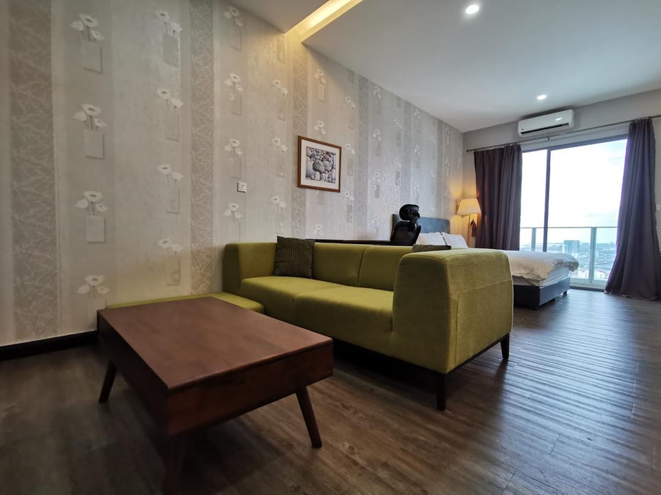 Living room, Photo of the whole room, Seating area, Bedroom