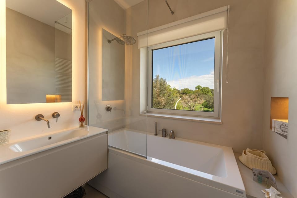 Trullo turchese Fabiola House in Province of Taranto