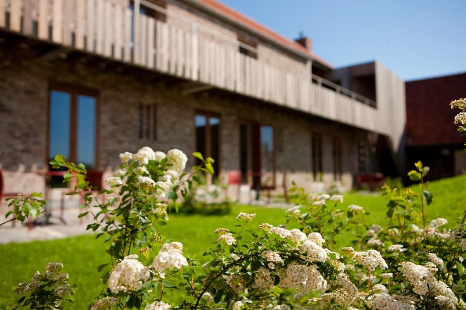 Facade/entrance, Garden