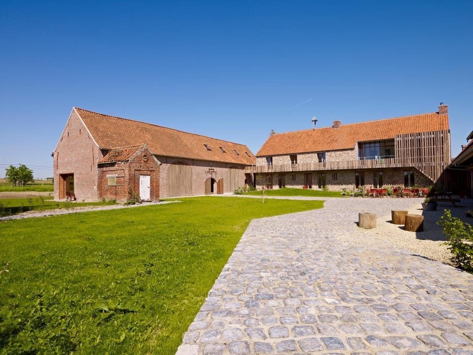 Facade/entrance, Garden, View (from property/room)