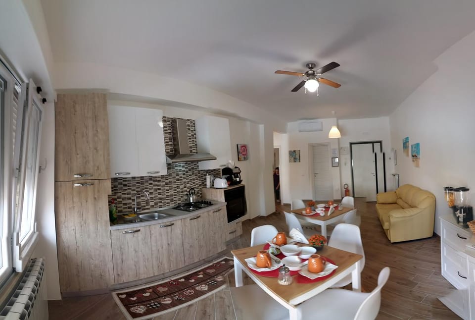 civico sei rooms Bed and Breakfast in Salerno