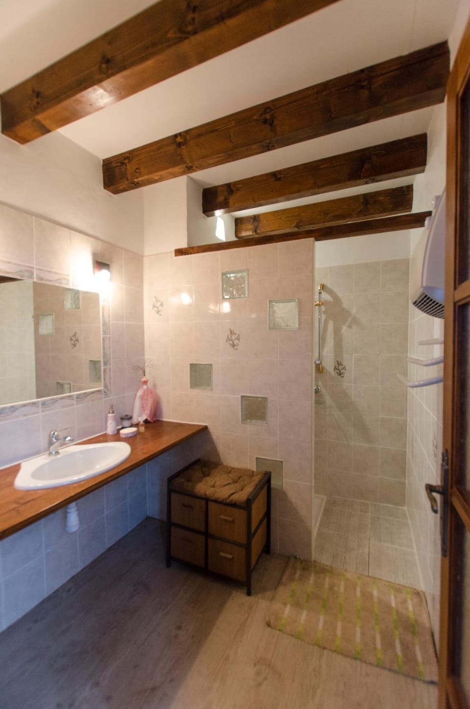 Shower, Bathroom, towels