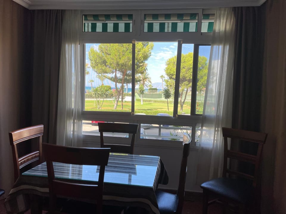 Turismo Vacacional de Lujo ttluga -Málaga Apartment in Axarquía