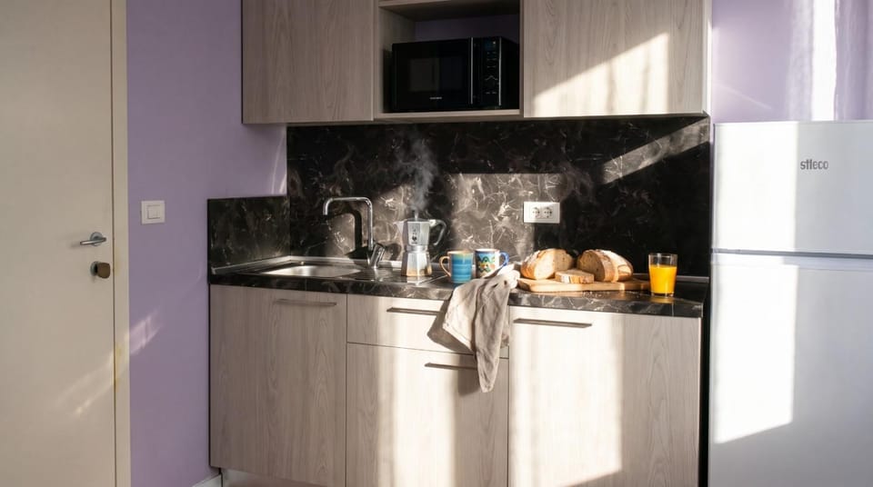 Kitchen or kitchenette, pet friendly, stove