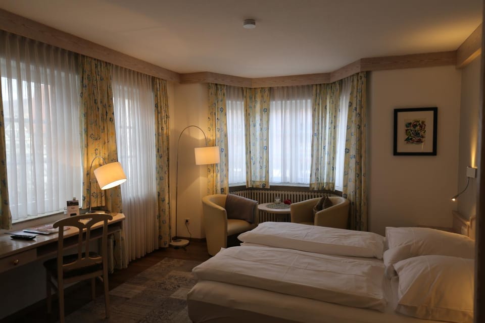 Living room, Photo of the whole room