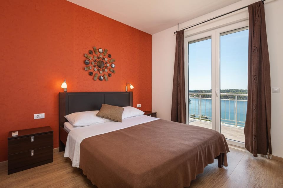 Bed, Balcony/Terrace, Photo of the whole room, Bedroom, Sea view