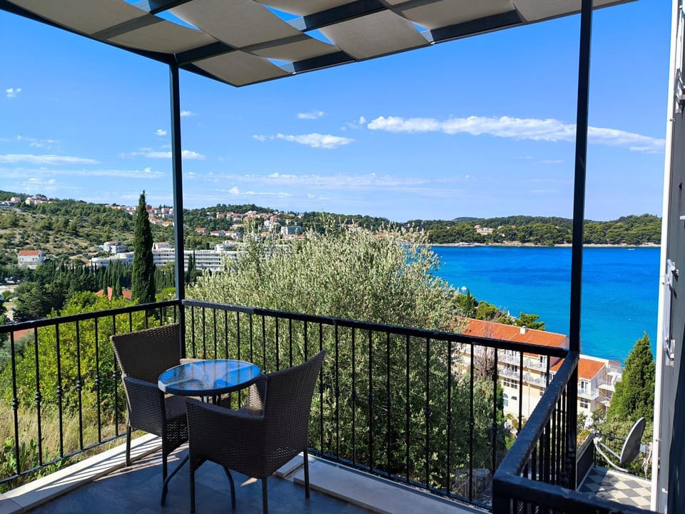 Day, Natural landscape, View (from property/room), Balcony/Terrace, Sea view