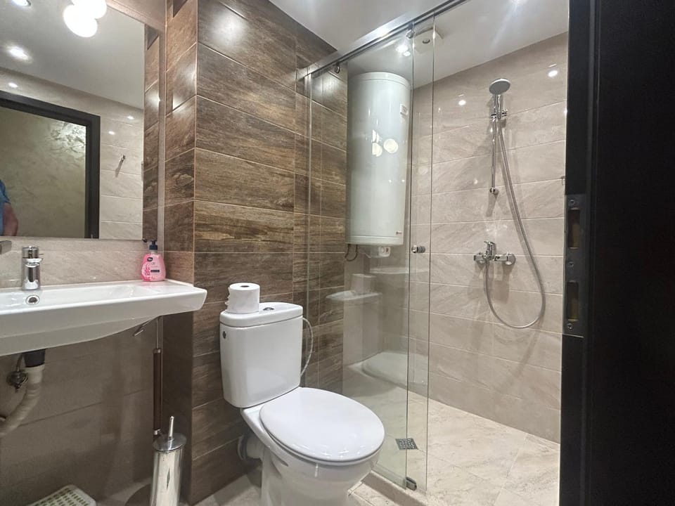 Shower, Toilet, Bathroom
