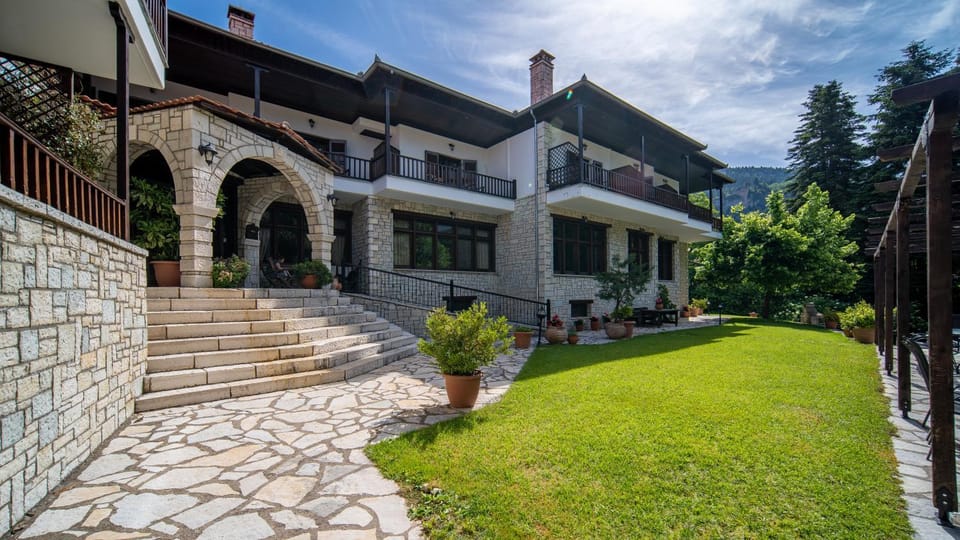 Property building, Garden