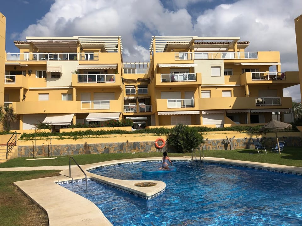 Property building, Swimming pool, Swimming pool