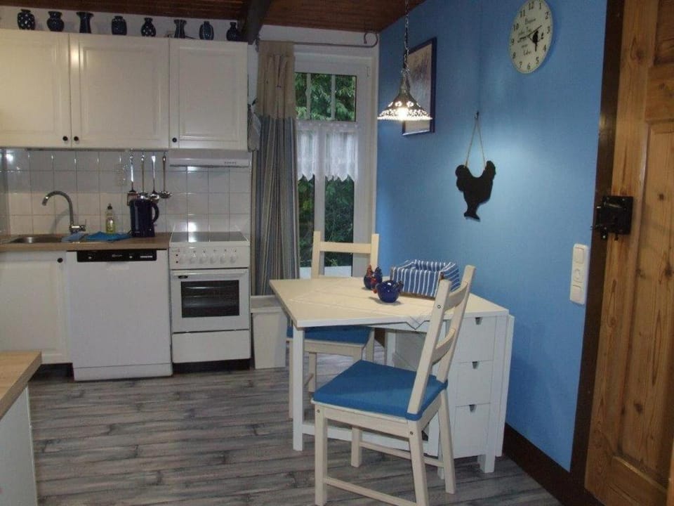 Kitchen or kitchenette, Decorative detail