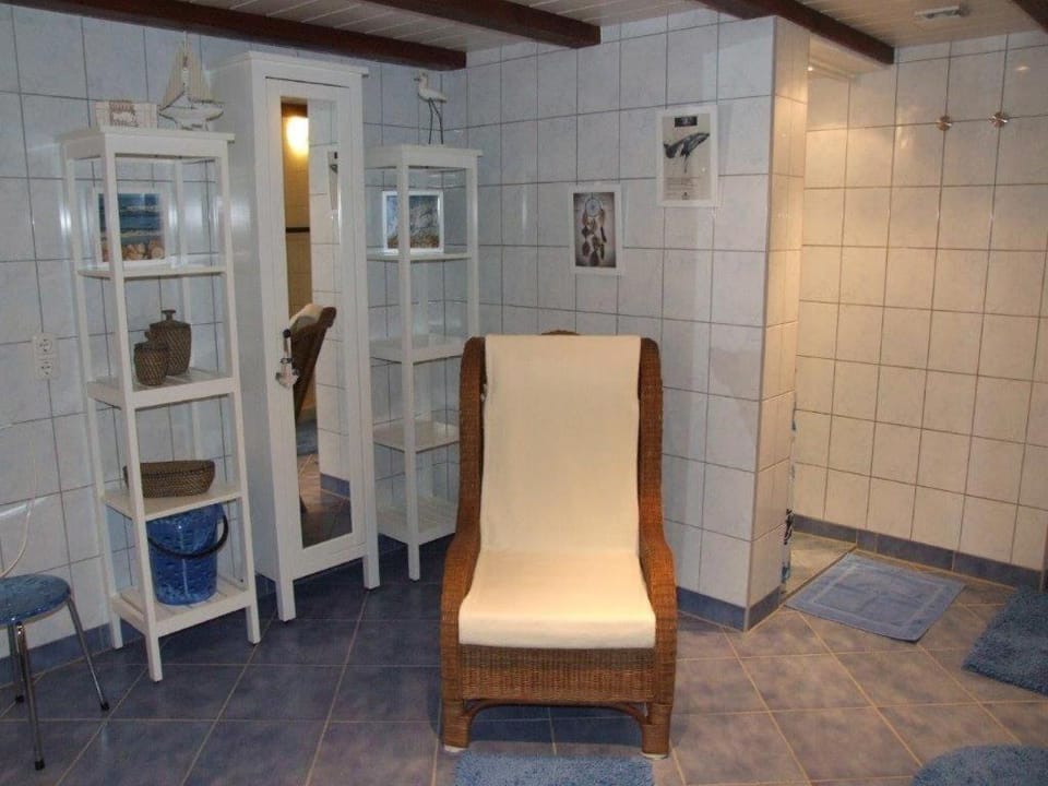 Bathroom, Other, Decorative detail