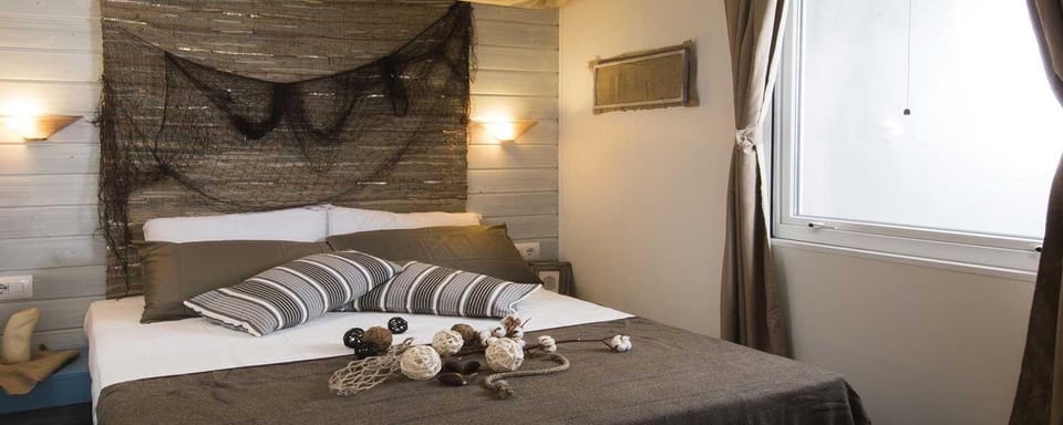 La Rocca Camping Village Campground/ 
RV Resort in Lake Garda