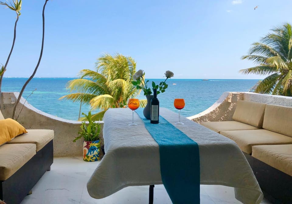 Flamingo Paradise Front by Cielo Maya Apartment in Cancun