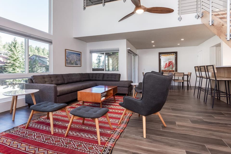 Courchevel C # 9 Apartment in Mammoth Lakes