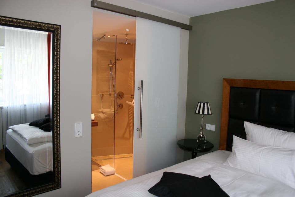 Bed, Bathroom