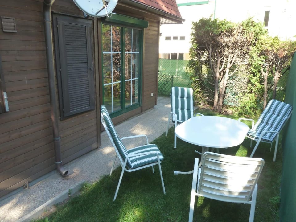 Cozy Cottage with Private Garden, romantic retreat Apartment in Vienna