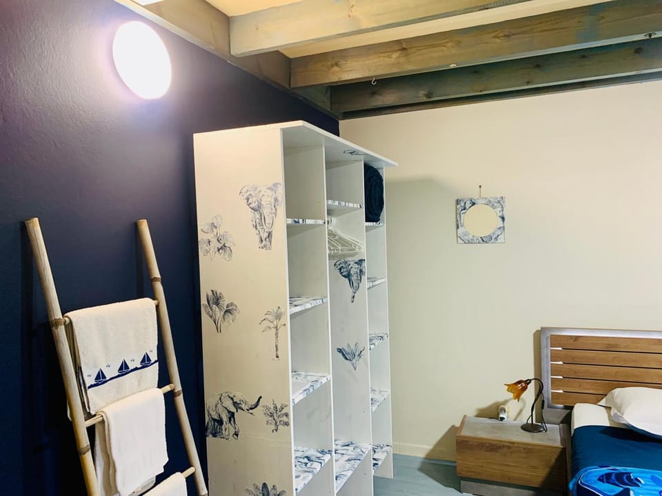 Property building, Bedroom