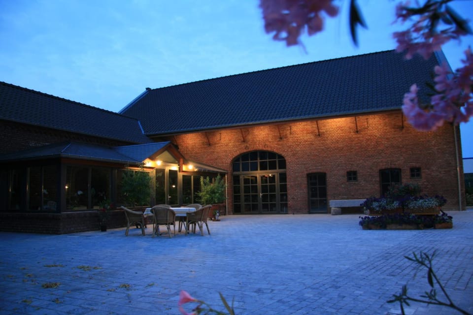 Facade/entrance, Night, Balcony/Terrace, Decorative detail