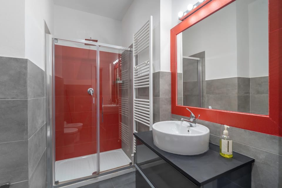Shower, Bathroom