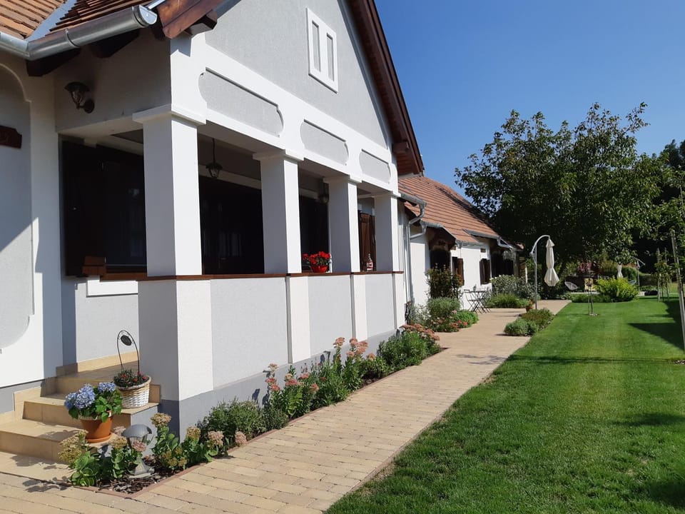 Property building, Spring, Garden, Sauna, Cycling