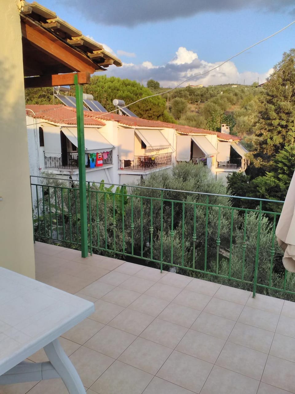Neighbourhood, Balcony/Terrace, Mountain view