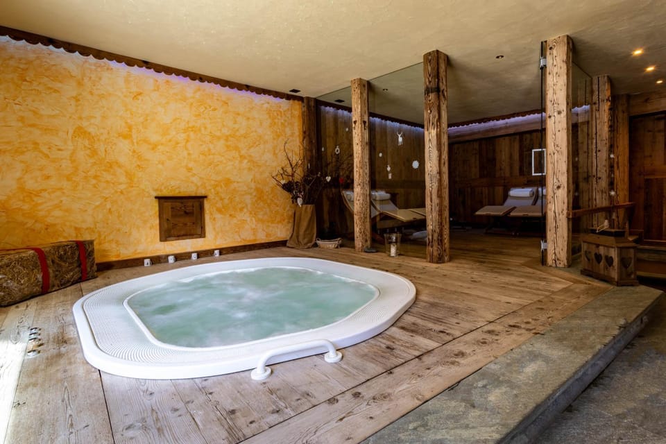 Hot Tub, Spa and wellness centre/facilities