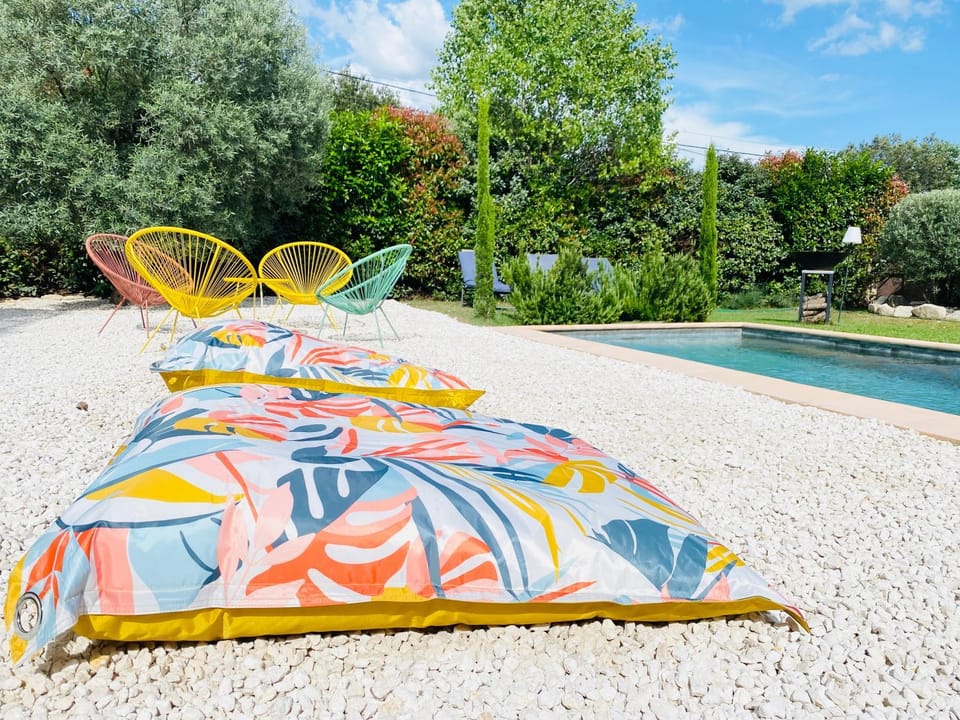 Spring, Garden, Garden view, Pool view, Swimming pool, sunbed