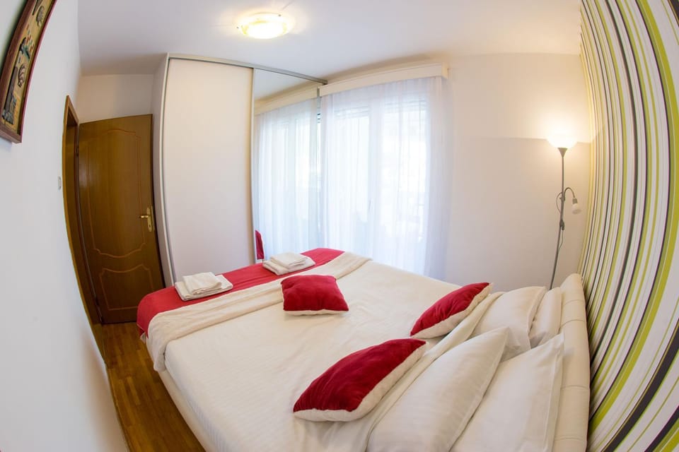 Lav Apartman Budva Apartment in Budva
