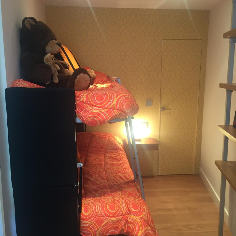 bunk bed