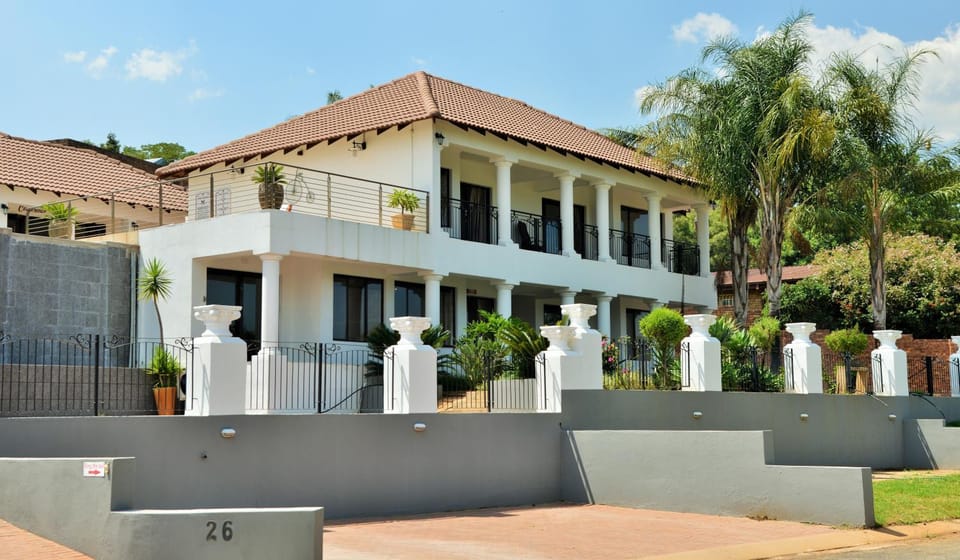 Property building, Day, Garden, Balcony/Terrace, Garden view, Internal: Not applicable to any particular room