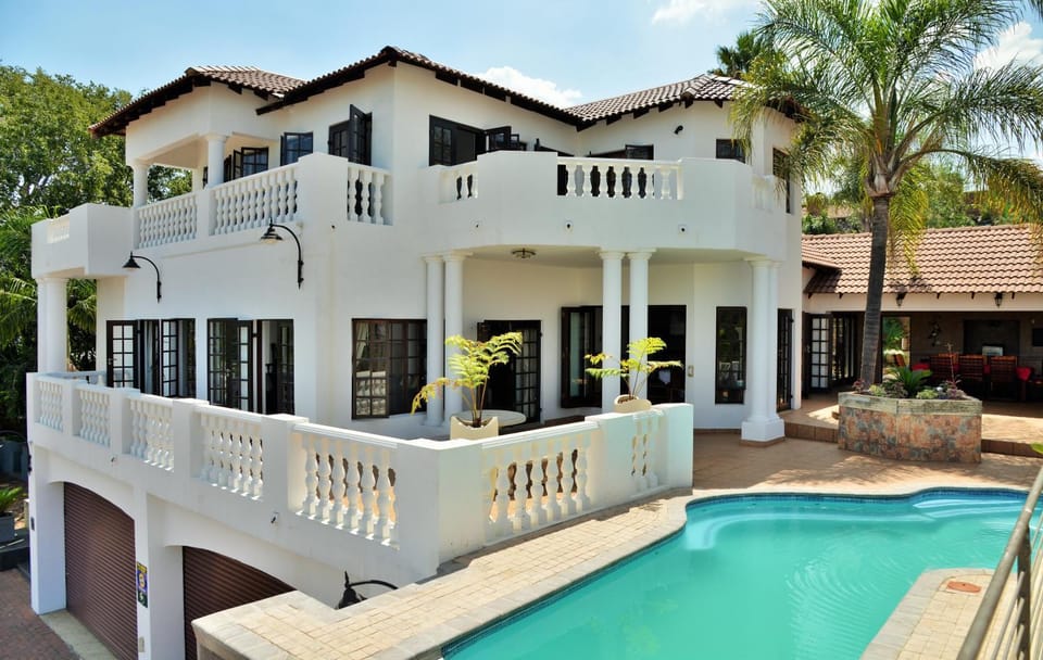 Property building, Pool view, Swimming pool, Swimming pool