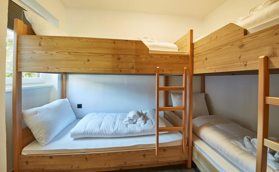 bunk bed